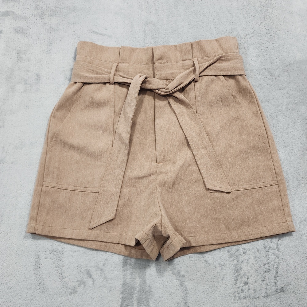 BB Dakota by Steve Madden Shorts Womens M Beige Paperbag Belted Pleated Casual